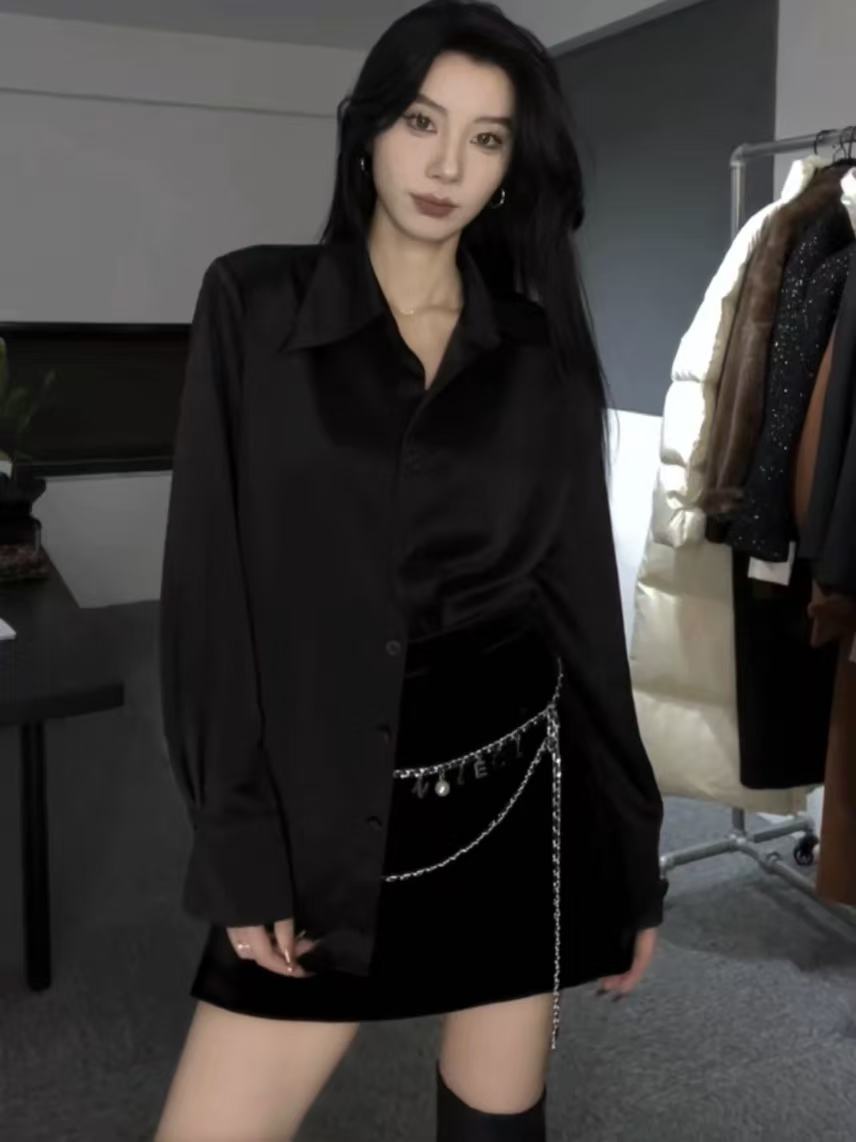 미니멀리즘 새틴 출퇴근 여성 셔츠 2025 새로운 외국 가스 단색 슬림해 보이는 긴팔 디자인 센스 다용도 셔츠 맨위