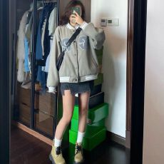 批发2025秋冬加绒chic休闲刺绣棒球服外套<b class='q'>男</b>女韩版宽松设计感夹克百搭