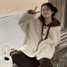 批发冬季新款复古拼色连帽厚实羊羔绒保暖外套大衣女大口袋宽松上衣女