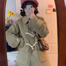 批发2025年新款毛呢外套牛角扣气质呢子大衣女秋冬高级感小个子中长款