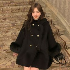 批发南洋千金毛呢<b class='q'>外套</b>女冬装新款小个子高级感法式贵气黑色斗篷呢大衣