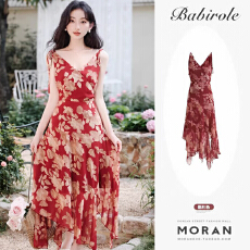 批发法式复古不规则碎花吊带<b class='q'>连衣裙</b>女夏季新款高级感气质<b class='q'>收腰</b>显瘦长裙