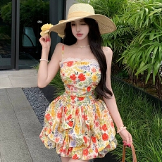 批发原版做法有内里法式碎花收腰吊带<b class='q'>连衣裙</b>女气质蕾丝拼接<b class='q'>花苞</b>裙短裙