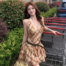 批发原版做法挂纯欲风古着格子挂脖吊带裙女掐腰显瘦小个子独特连衣裙