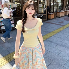 原版做法 娃娃领正肩短袖t恤针织上衣碎花短裙盐系轻熟两件套装裙