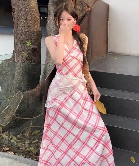 불규칙 체크무늬 슬립 여성 드레스 여름 프랑스식 품격 디자인 센스 부드러운 슬림해 보이는 허리 수축 한 마디 롱 스커트