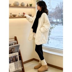 批发韩系简约风流行穿搭白色菱格纹棉服女秋季宽松显瘦遮肉高级感外套