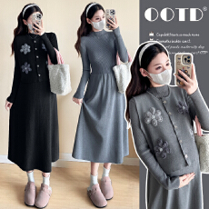 批发实拍新款孕妇秋冬针织中长宽松显瘦花朵时尚潮妈两件套连衣裙