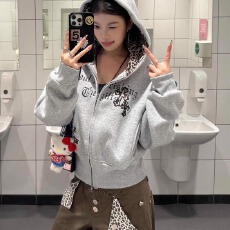 批发秋冬新款2025美式复古十字架豹纹连帽<b class='q'>开衫</b>卫衣外套女<b class='q'>短款</b>帽衫上衣