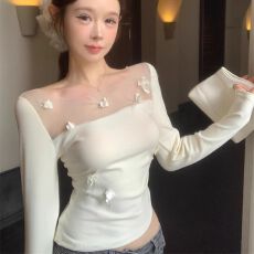 原版做工2026年气质羽毛网纱拼接上衣女秋冬修身显瘦长袖T恤