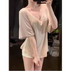 批发大码纯欲面膜正肩短袖t恤女夏季<b class='q'>胖</b><b class='q'>mm</b>显瘦收腰遮肚辣妹别致v领上衣