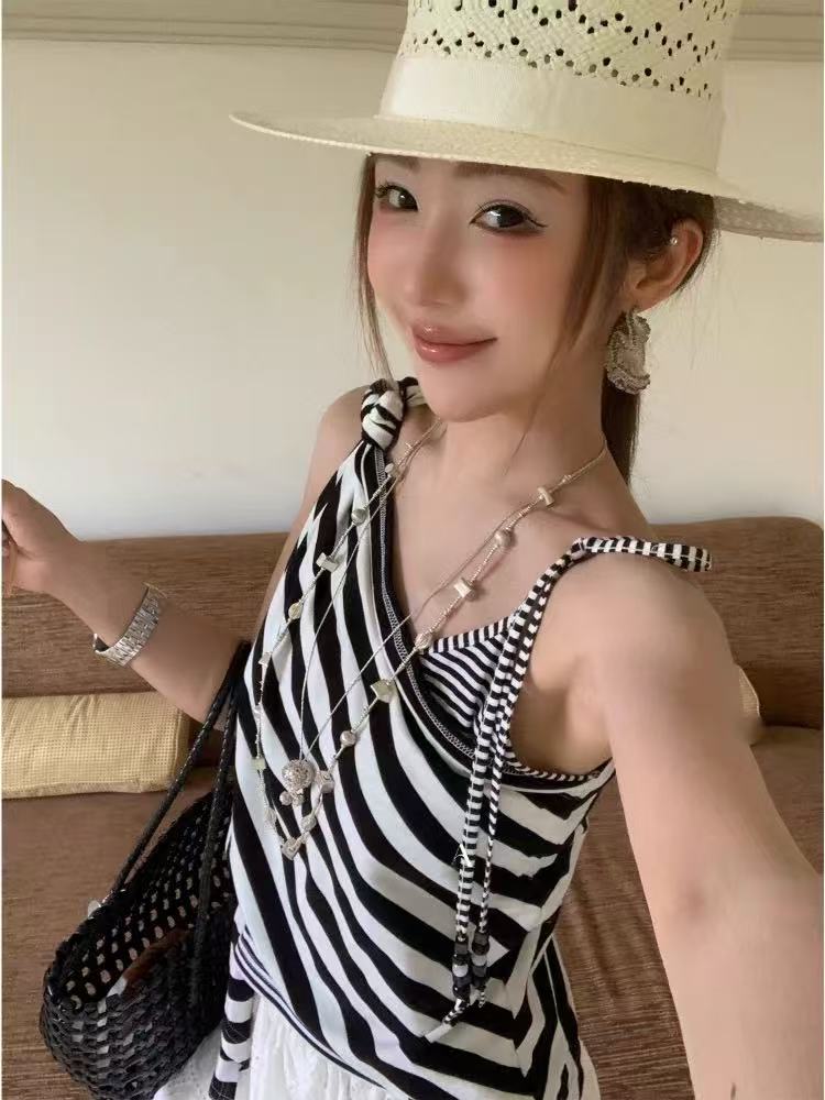 FA35679# 法式气质时髦条纹挂脖假两件无袖T恤夏新款百搭背心吊带上衣 服裝批發女裝批發服飾貨源