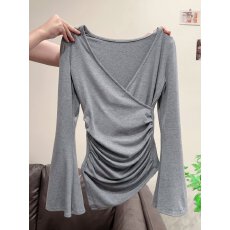 批发实拍 法式辣妹风V领喇叭袖内搭T恤女秋冬褶皱修身气质<b class='q'>上衣</b>打底衫