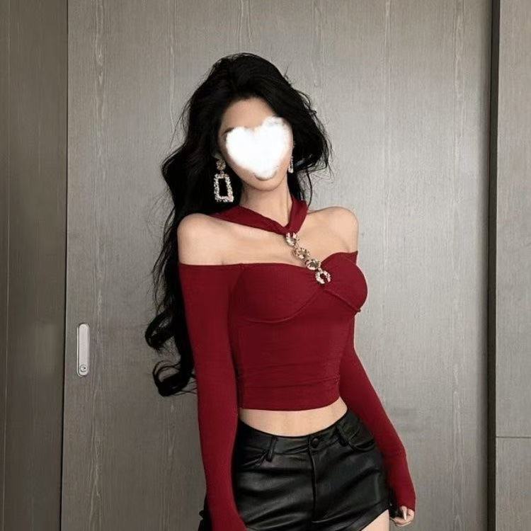 로얄 자매 바람 섹시함 행침 목 오프숄더 긴팔 티셔츠 여성 2026 봄 새로운 품격 다용도 몸매 가꾸기 슬림해 보이는 맨위