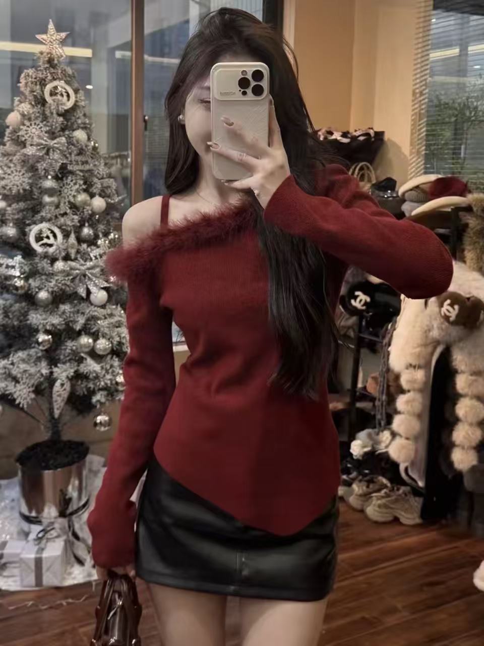프랑스식 패션 품격 보트넥 오프숄더 긴팔 티셔츠 여성 겨울 한 부서 몸매 가꾸기 빨간색 품격 만나는 맨위