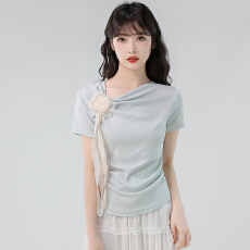 批发实拍法式立体<b class='q'>花朵</b>斜领短袖<b class='q'>t</b><b class='q'>恤</b>女夏季新款设计感收腰显瘦上衣