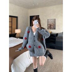 批发实拍 灰色花朵针织开衫外套女巨好看毛衣半身裙一整套包臀短裙