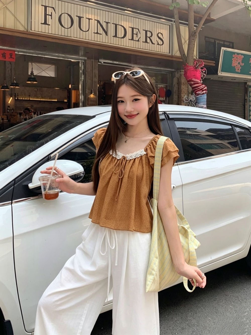 실사 부드러운 바람 목이버섯 레이스업 작은 날다 소매 꽃무늬 여성 셔츠 여름 2026 패션 연령 감소 루즈핏 표지 고기 맨위
