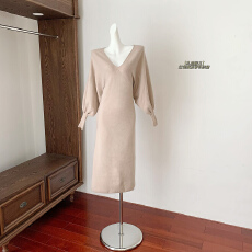 批发Madofit麻豆/札幌假日_灵魂内搭瘦瘦裙 灯笼袖系带绵羊毛<b class='q'>针织裙</b>