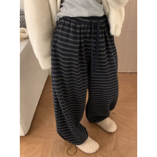 批发<b class='q'>韩版</b>设计感条纹加绒束脚卫裤女2025冬季新款松紧腰宽松显瘦休闲裤