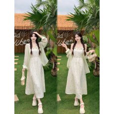 批发实拍~大码女装胖mm花朵绝美漂亮吊带小裙子<b class='q'>碎花</b>连衣裙防晒衬衫女