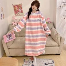 批发量大价优25年冬季法兰绒加厚连衣裙睡裙直播高品中长款睡裙家居