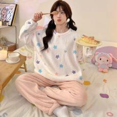 批发量大价优25年冬季法兰绒加厚睡衣女套装直播高品家居圆领卡通