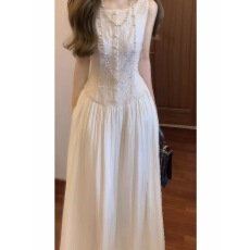 批发卢浮美人重工刺绣设计感背心连衣裙仙气飘飘气质度假风长裙