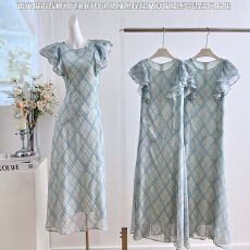 批发蕾英俊海盐椰椰飞袖荷叶边格纹鱼尾裙女夏收腰系带温柔风长裙