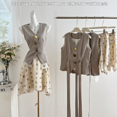 批发2026夏季新款英伦风<b class='q'>显瘦</b>百搭马甲上衣女搭配半身裙气质两件套装女