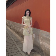 批发凌茜恣禾浅青烟雨新中式缎面改良<b class='q'>旗袍</b>女春夏刺绣短款蝴蝶连衣裙套