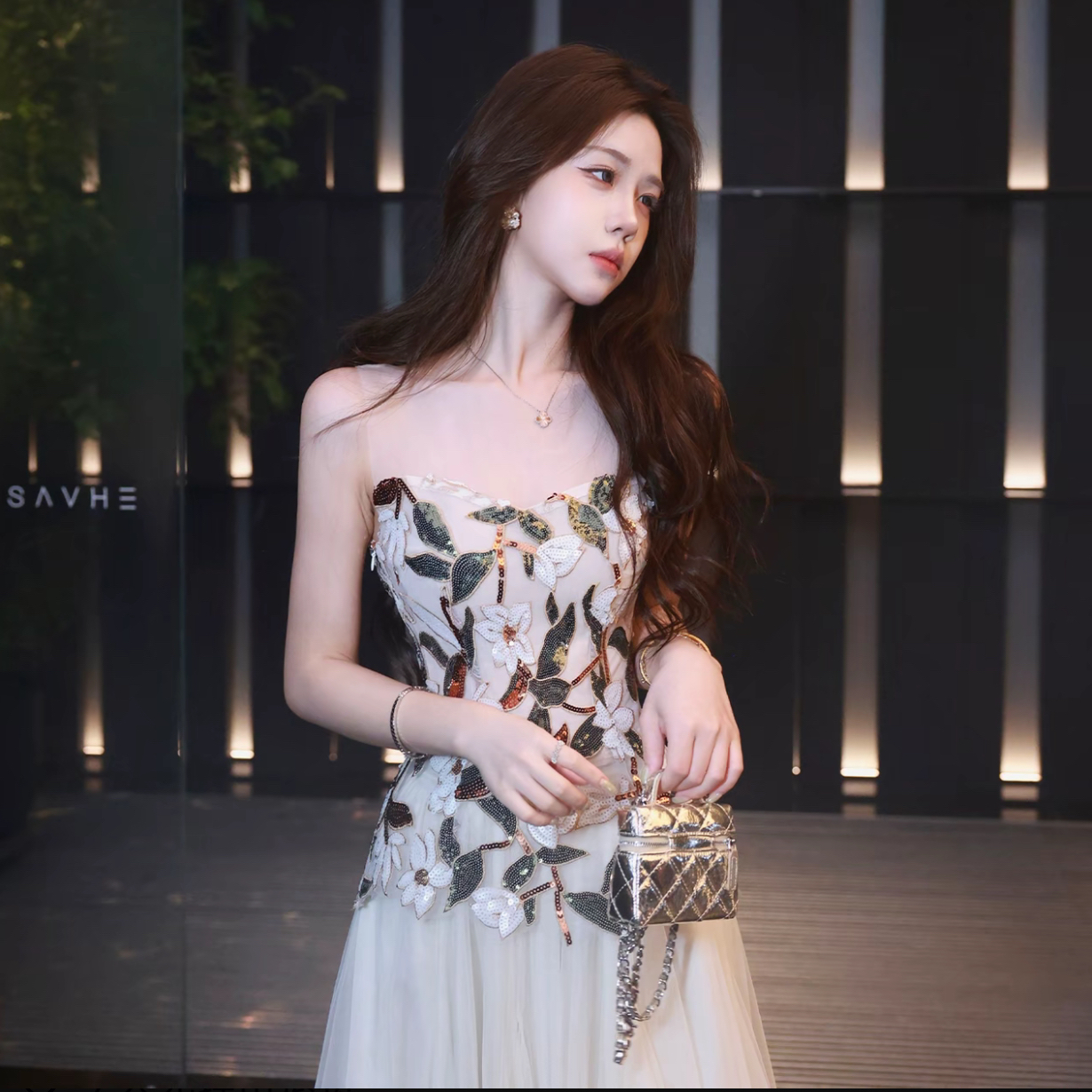 晚光映花轻奢氛围感拼接刺绣收腰上衣网纱半身裙套装   服裝批發女裝批發服飾貨源
