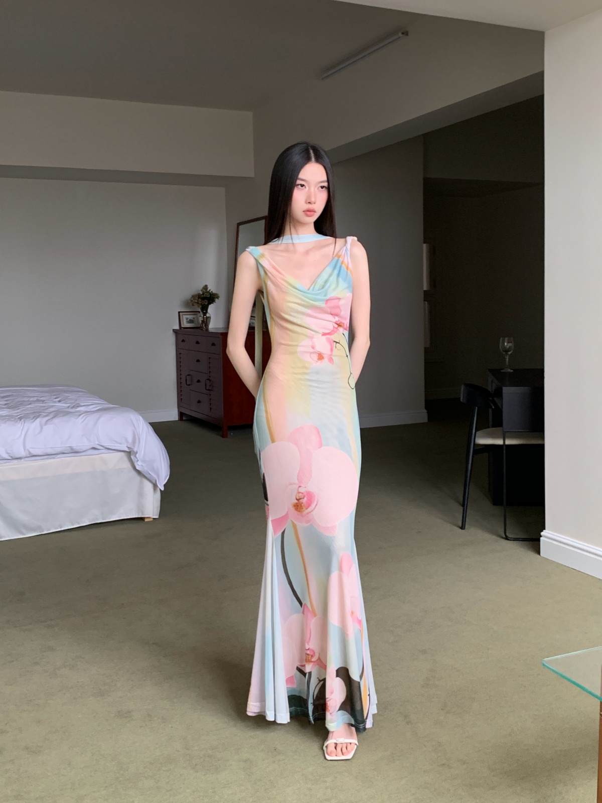 프린트 흔들다 칼라 드레스 전후 둘 착용 롱 스커트 흔들다 칼라 민소매 드레스