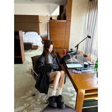 批发实拍实价 老钱风条纹廓形西装外套女高级感小众设计秋季<b class='q'>西服</b>