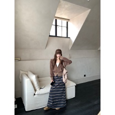 批发实拍实价 时尚百搭显瘦连帽拉链<b class='q'>卫衣</b>+条纹显瘦半裙套装