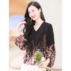 批发上衣女春2026新款别致漂亮法式碎花桑蚕丝T恤V领气质显瘦小衫