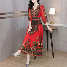 批发2026夏季新款<b class='q'>高端</b>气质小个子烫钻印花<b class='q'>连衣裙</b>