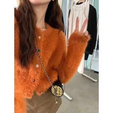 批发贵气<b class='q'>珠宝</b>扣~法式小香风长毛水貂绒毛衣开衫