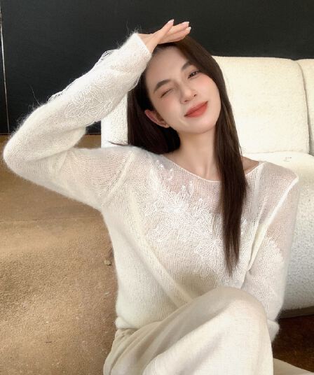 꽃말 얕은 시리아 양 낙타 털 보트넥 니트 스웨터 여성 부드러운 찹쌀 부드러운 바람 품격 홀로우 아웃 맨위