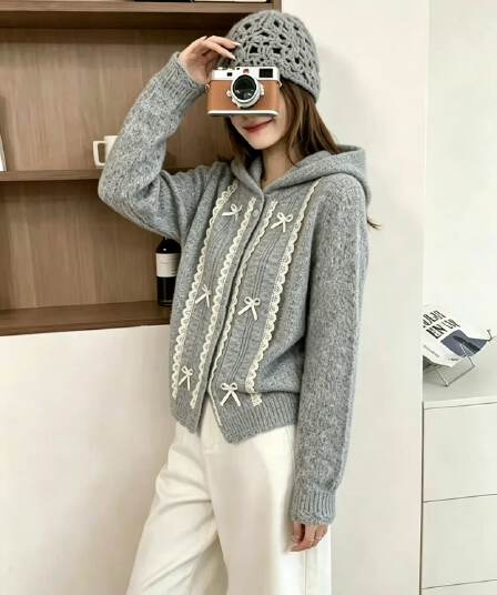 한 부서 느긋한 바람 레이스 레이스 후드 스웨터 여자 2026 가을 겨울 새로운 부드러운 찹쌀 슬림해 보이는 니트 오픈 가디건 맨위