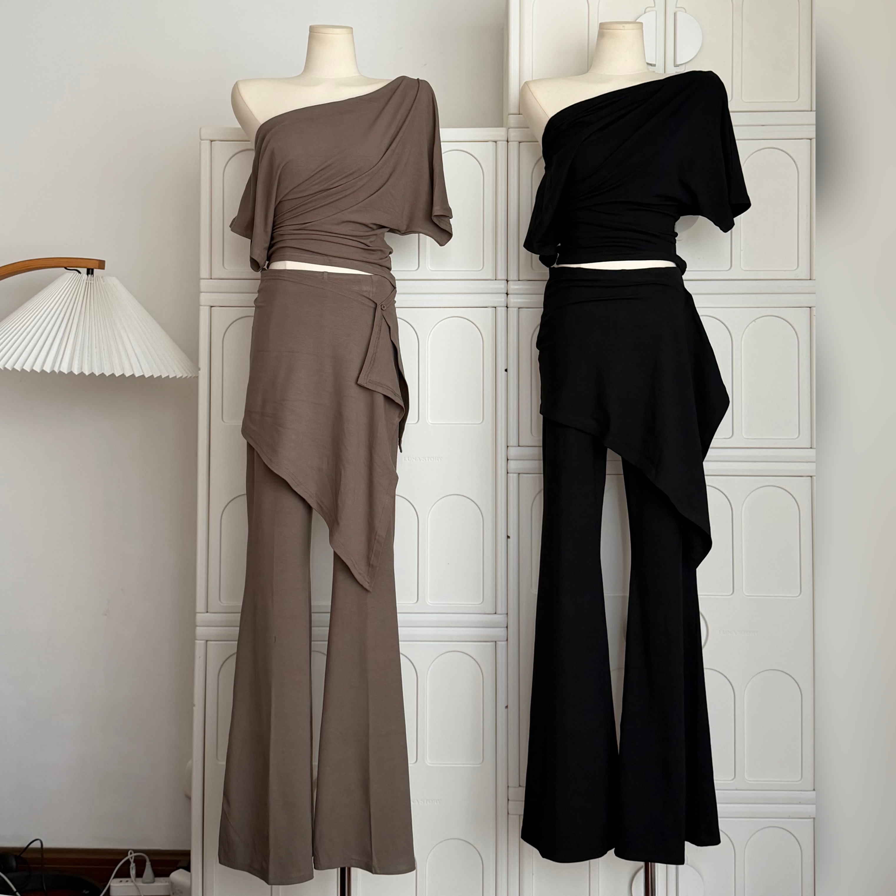 흔들어서 톤 큰 머리 공주 프랑스식 익스트림 제인 바람 비스듬한 어깨 허리 수축 맨위 탈착식 엉덩이 커튼 부츠컷 바지 세트