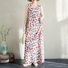 批发实拍2026夏季小花朵新款设计感V领极简气质显瘦无袖连衣裙长裙女