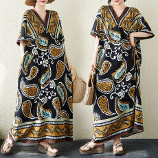 批发实拍大码原创法式高级感短袖V领垂感定位印花宽松显瘦<b class='q'>连衣裙</b>女