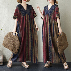 批发实拍大码原创法式高级感短袖v领薄棉麻印花宽松显瘦<b class='q'>连衣裙</b>女夏季