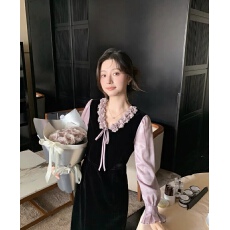 批发鹿阿姨卓叔叔『鸢尾花蝶』法式假两件丝绒<b class='q'>连衣裙</b>女冬内搭<b class='q'>礼服</b>裙子