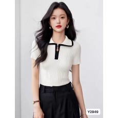 实价设计感减龄漂亮翻领半开胸坑条显瘦短袖上衣女