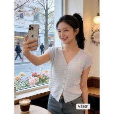 批发慵懒感V领坑条肌理单排扣设计背心开衫