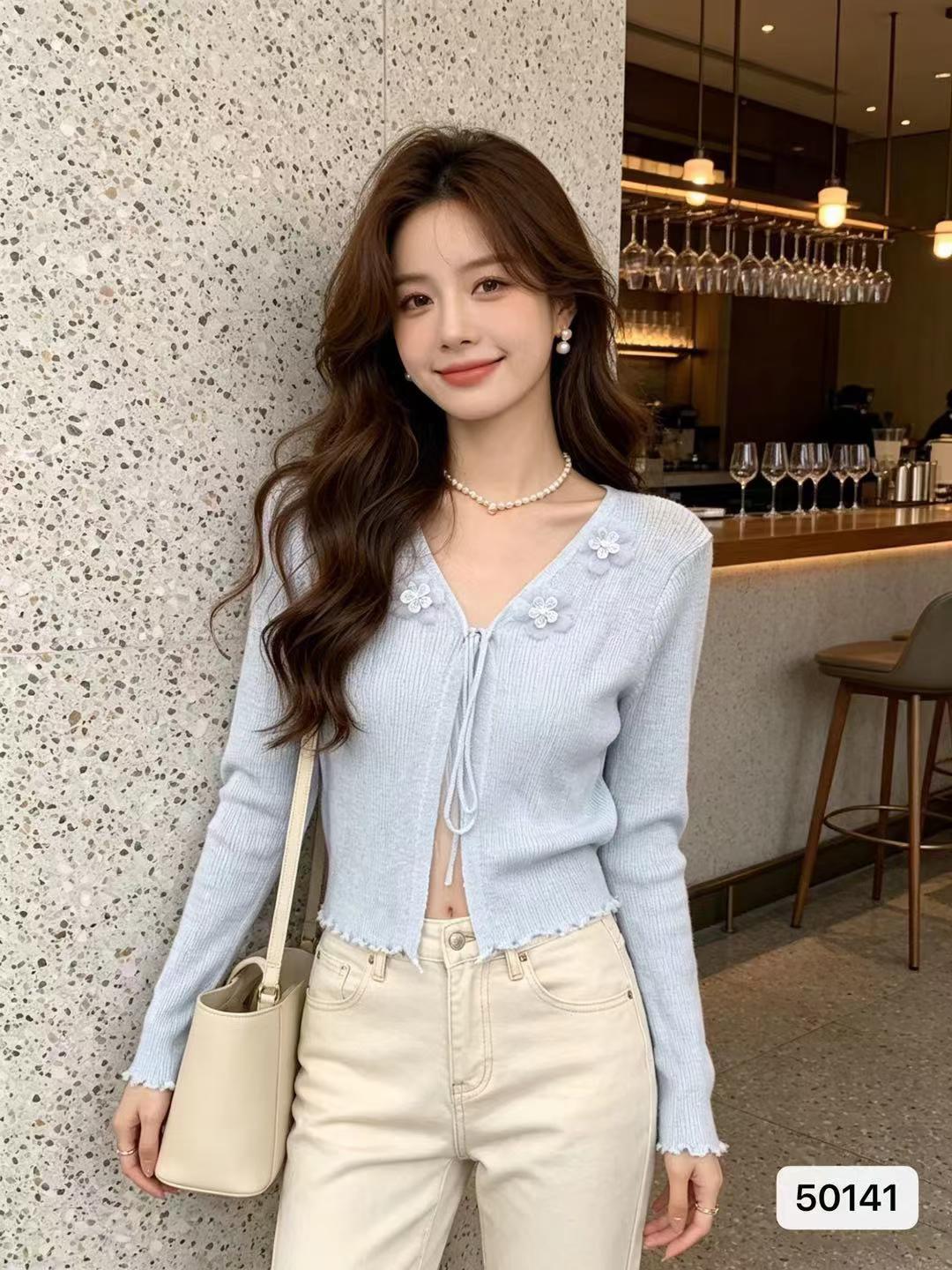 달콤함 연령 감소 V넥 레이스업 프릴 마이크로 ~을 통해 자외선 차단 의류