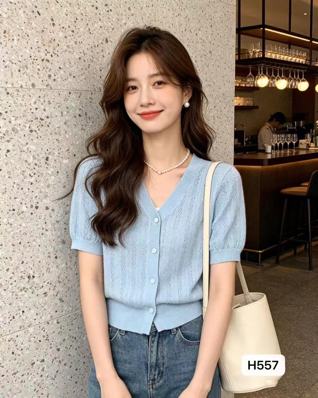 패션 라운드 넥 단색 홀로우 아웃 니트 단추 풀오버 반팔