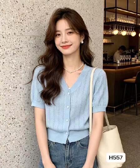 패션 라운드 넥 단색 홀로우 아웃 니트 단추 풀오버 반팔